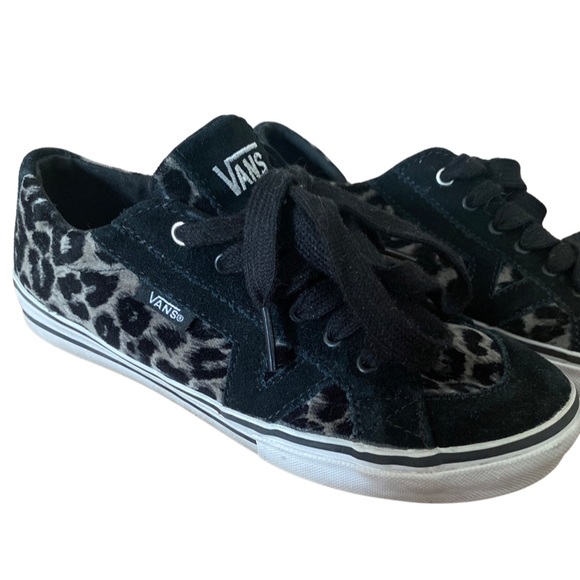 Vans Shoes - Vans Classic Velvet Animal Print Black Athletic Low Sneaker